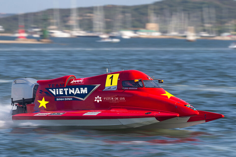 Team Vietnami võistluspaat hooajaks 2024