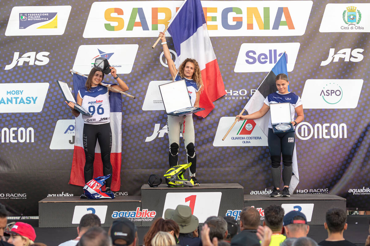 SKI Ladies GP1 poodium